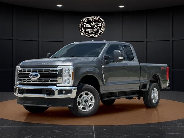 2026 Ford F-350 Super Duty XLT