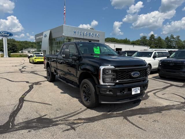 2025 Ford F-350 Super Duty XL — photo 1 of 13