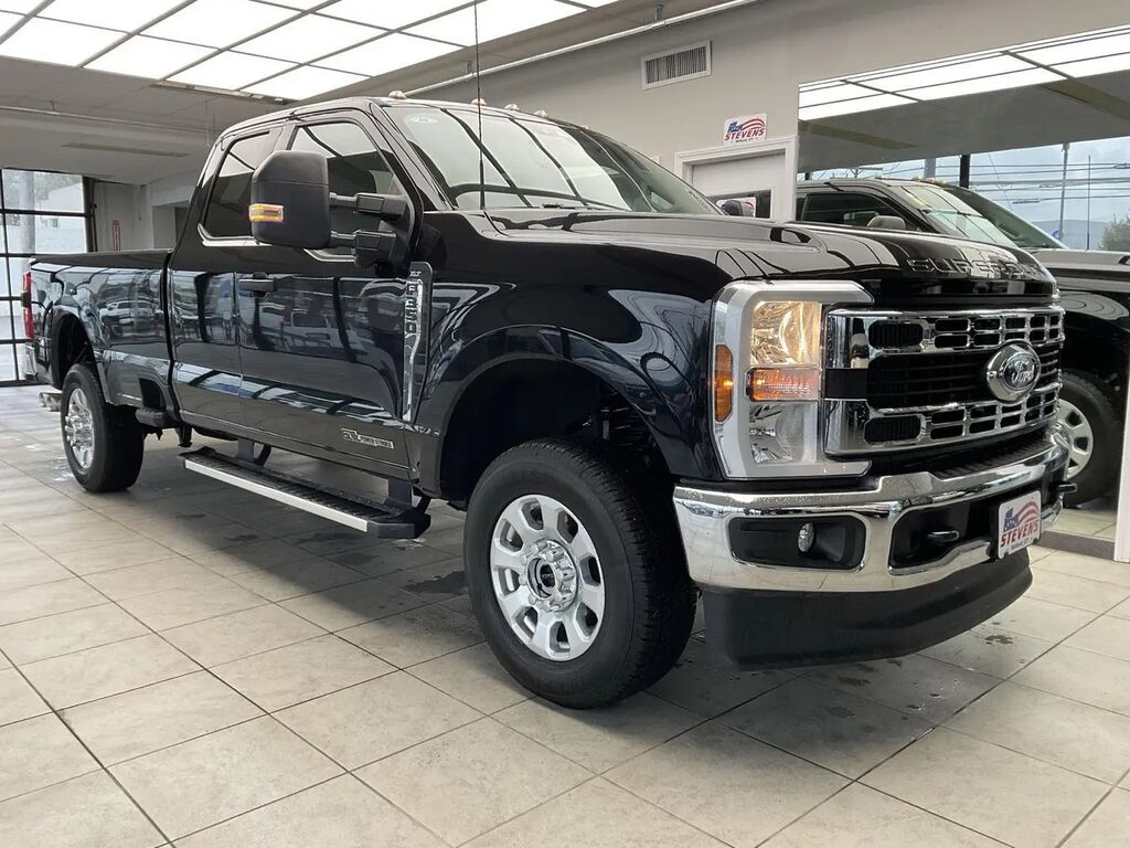 2024 Ford F-350 Super Duty XLT — photo 1 of 13
