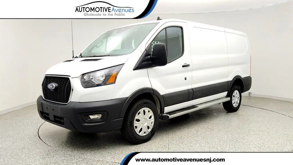 2025 Ford Transit 250