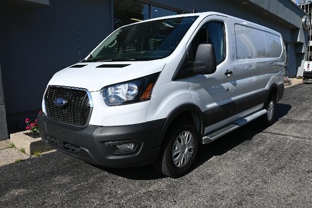 2025 Ford Transit 250