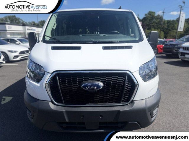 2025 Ford Transit Cargo Van T-250 130'' Low Rf 9070 GVWR RWD w/ Exterior Upgrade Pkg