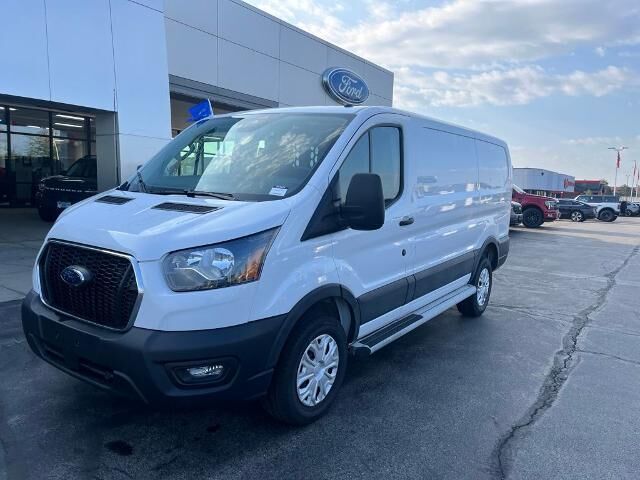 2025 Ford Transit 250