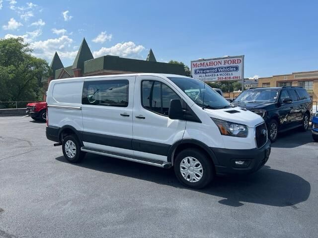 2025 Ford Transit 250