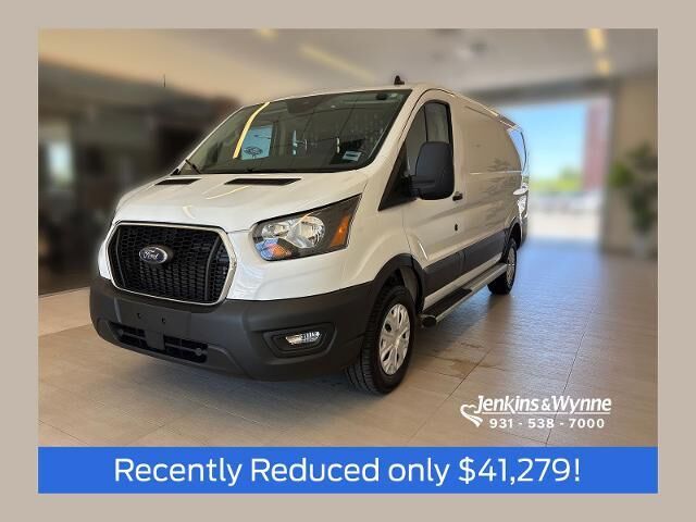 2025 Ford Transit 250