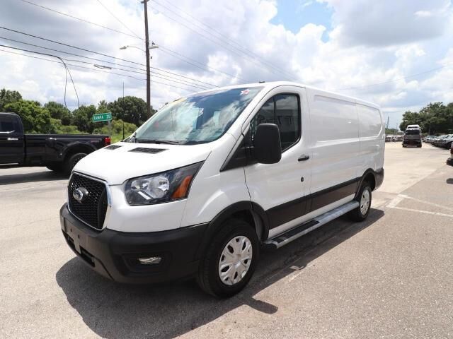 2025 Ford Transit 250