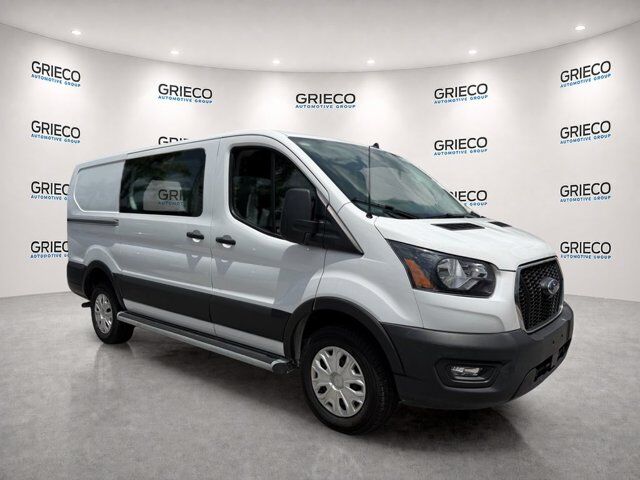 2025 Ford Transit Cargo Van Base — photo 1 of 10