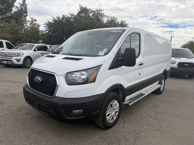 2025 Ford Transit 250
