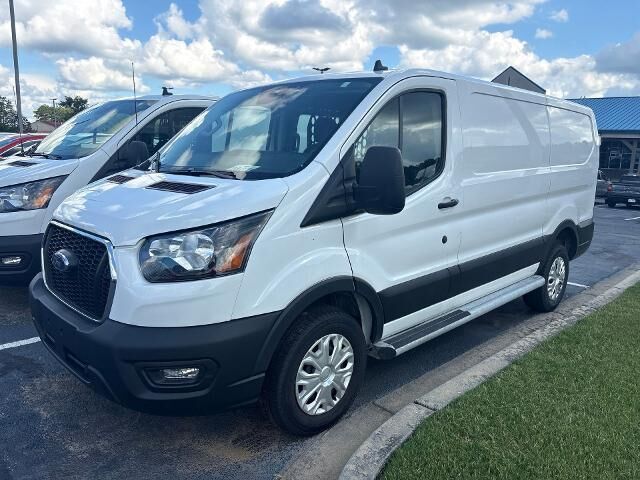 2025 Ford Transit 250