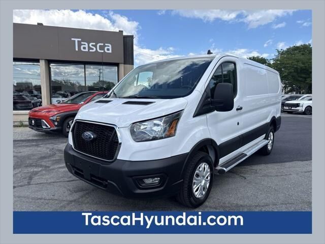 2025 Ford Transit 250 — photo 1 of 13