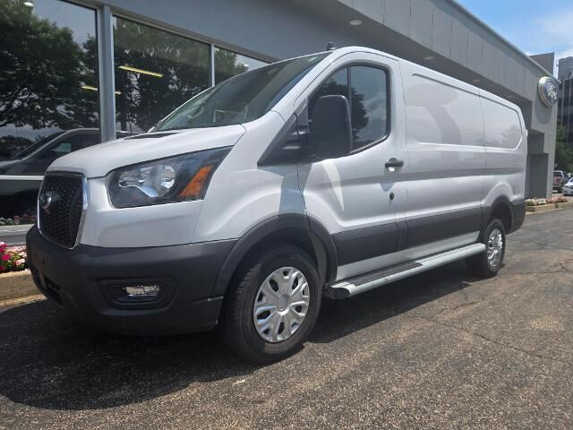 2024 Ford Transit 250
