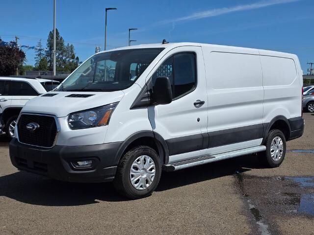 2025 Ford Transit 250