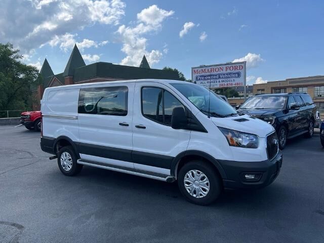 2025 Ford Transit 250