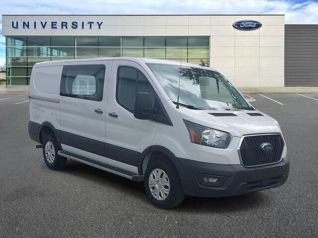 2025 Ford Transit 250