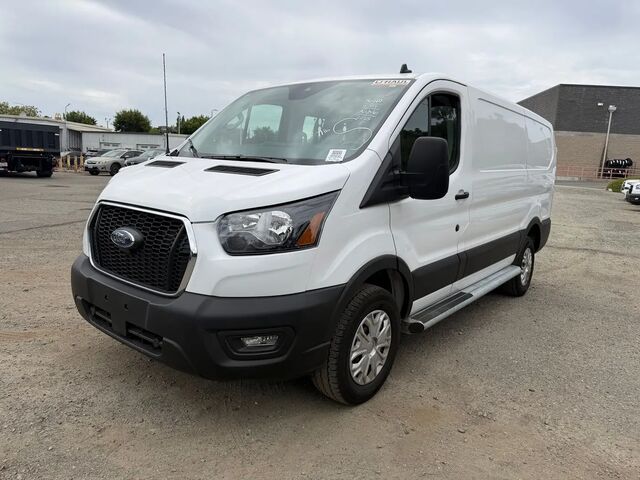 2025 Ford Transit 250