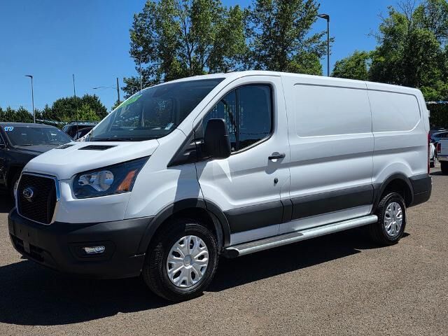 2025 Ford Transit 250