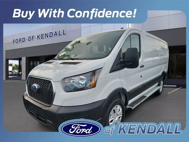 2025 Ford Transit 250