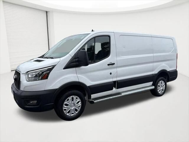 2023 Ford Transit 250 — photo 1 of 13