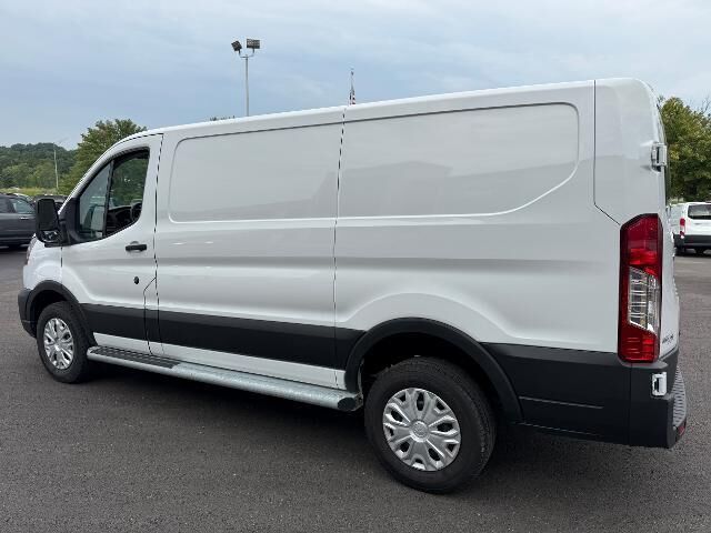 2024 Ford Transit 250