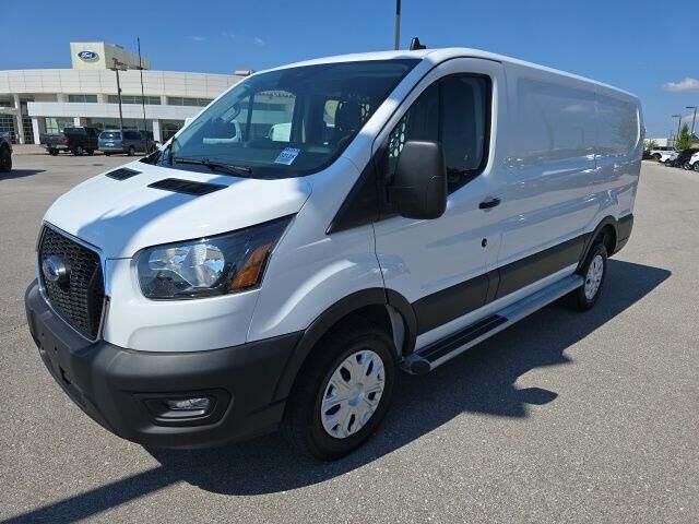 2025 Ford Transit 250