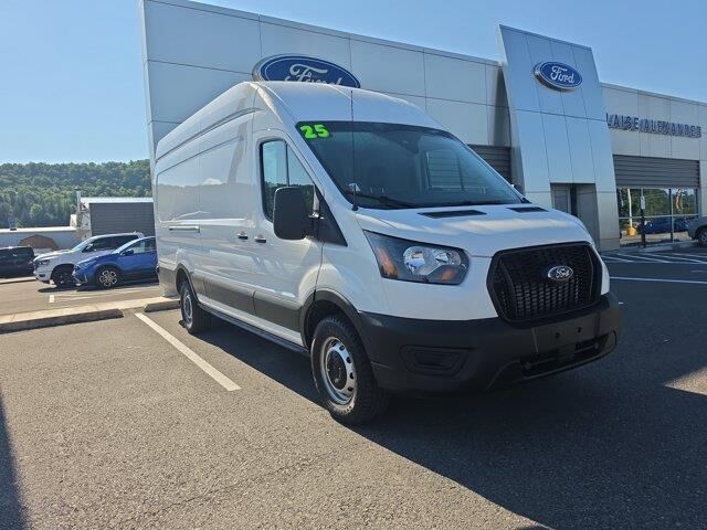 2025 Ford Transit 250