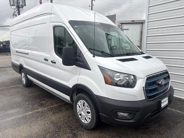 2023 Ford E-Transit 350