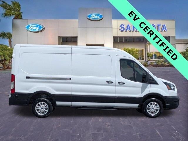 2023 Ford E-Transit 350 — photo 1 of 1
