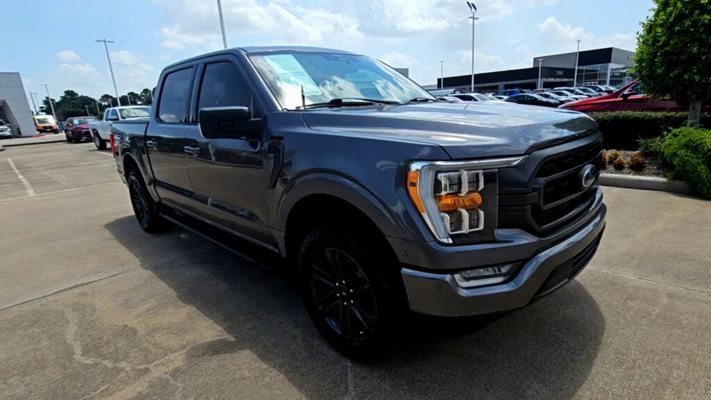 2022 Ford F-150 XLT — photo 1 of 7