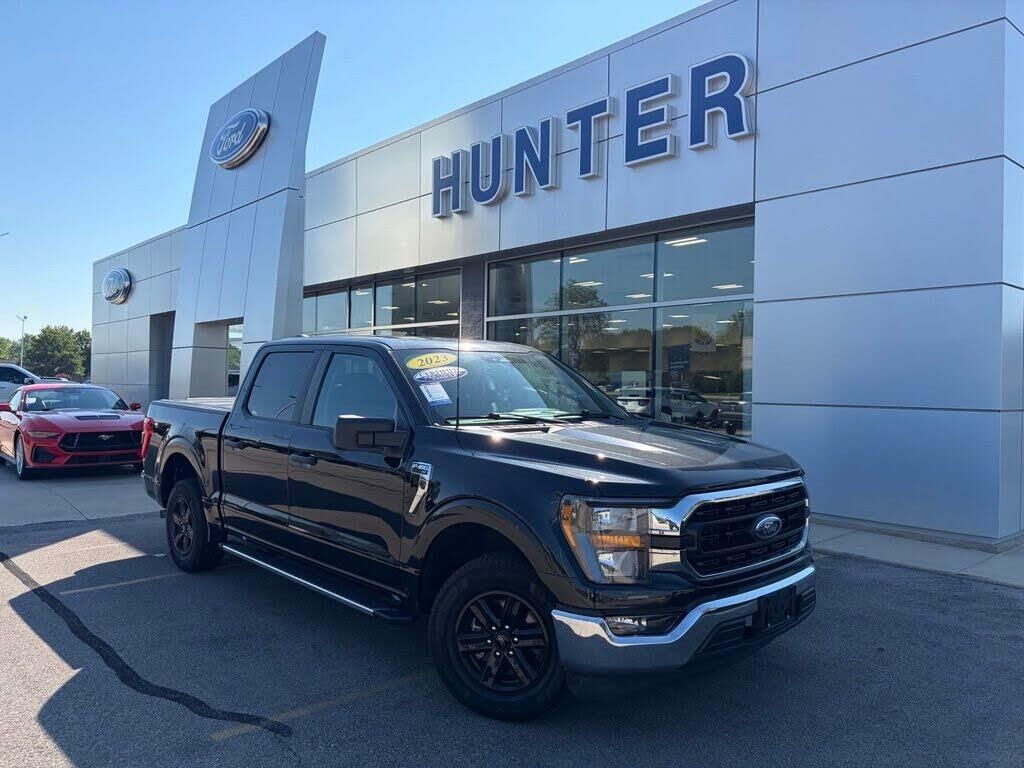 2023 Ford F-150 XLT — photo 1 of 2