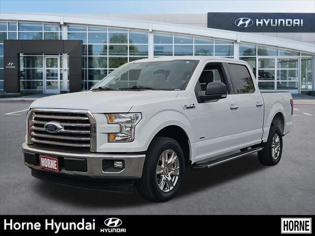 2017 Ford F-150 XLT — photo 1 of 13