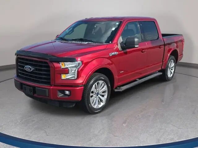 2015 Ford F-150 XLT — photo 1 of 13