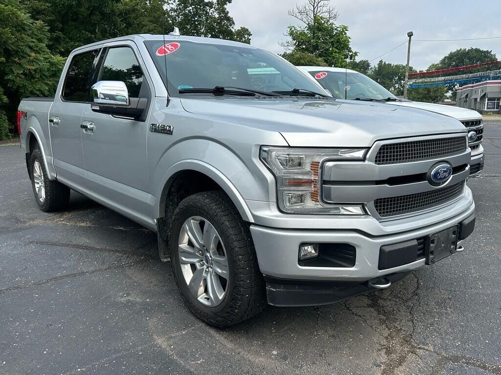 2018 Ford F-150 Platinum — photo 1 of 2