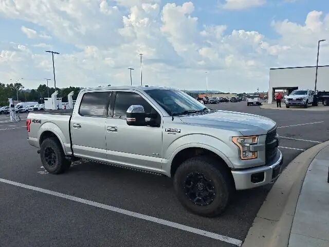2015 Ford F-150 Platinum — photo 1 of 11