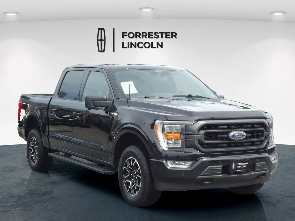 2022 Ford F-150 XLT — photo 1 of 2