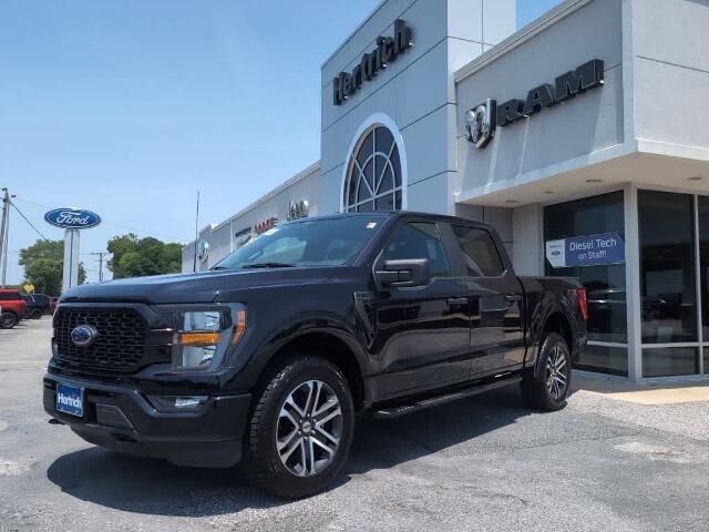 2023 Ford F-150 XL — photo 1 of 13