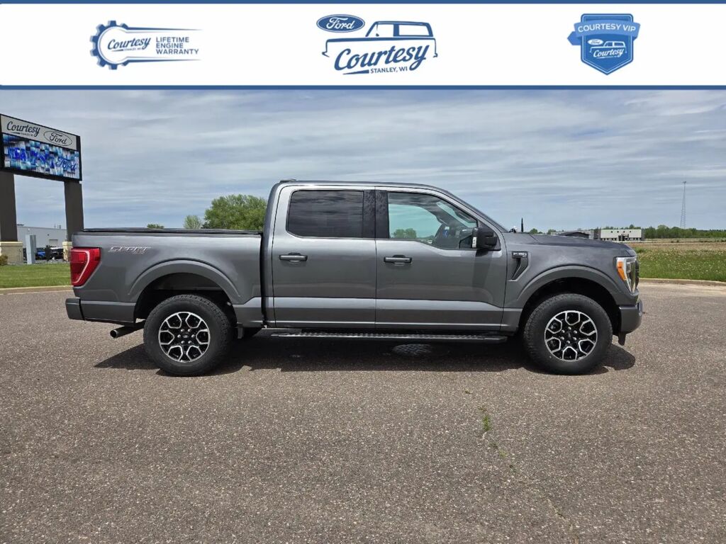 2023 Ford F-150 XLT — photo 1 of 13