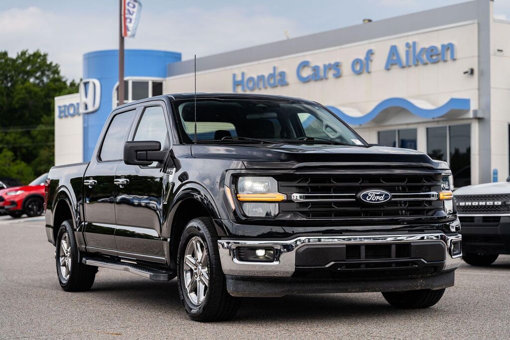 2025 Ford F-150 XLT — photo 1 of 13