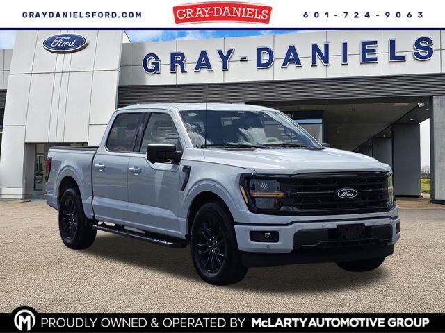 2025 Ford F-150 XLT — photo 1 of 13
