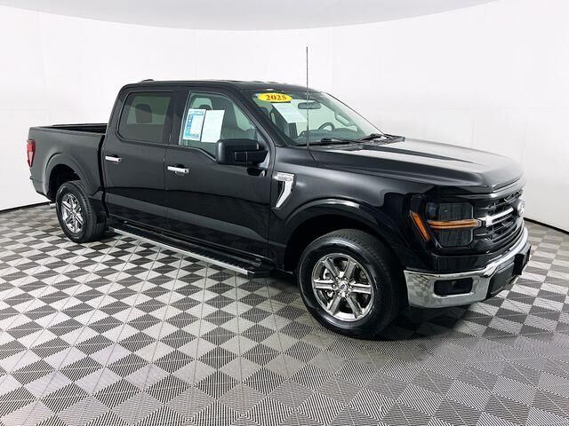 2025 Ford F-150 XLT — photo 1 of 13