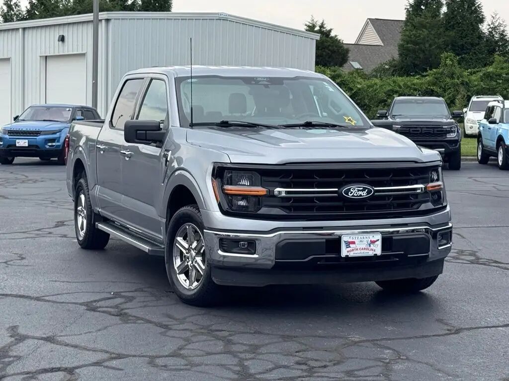 2025 Ford F-150 XLT — photo 1 of 13