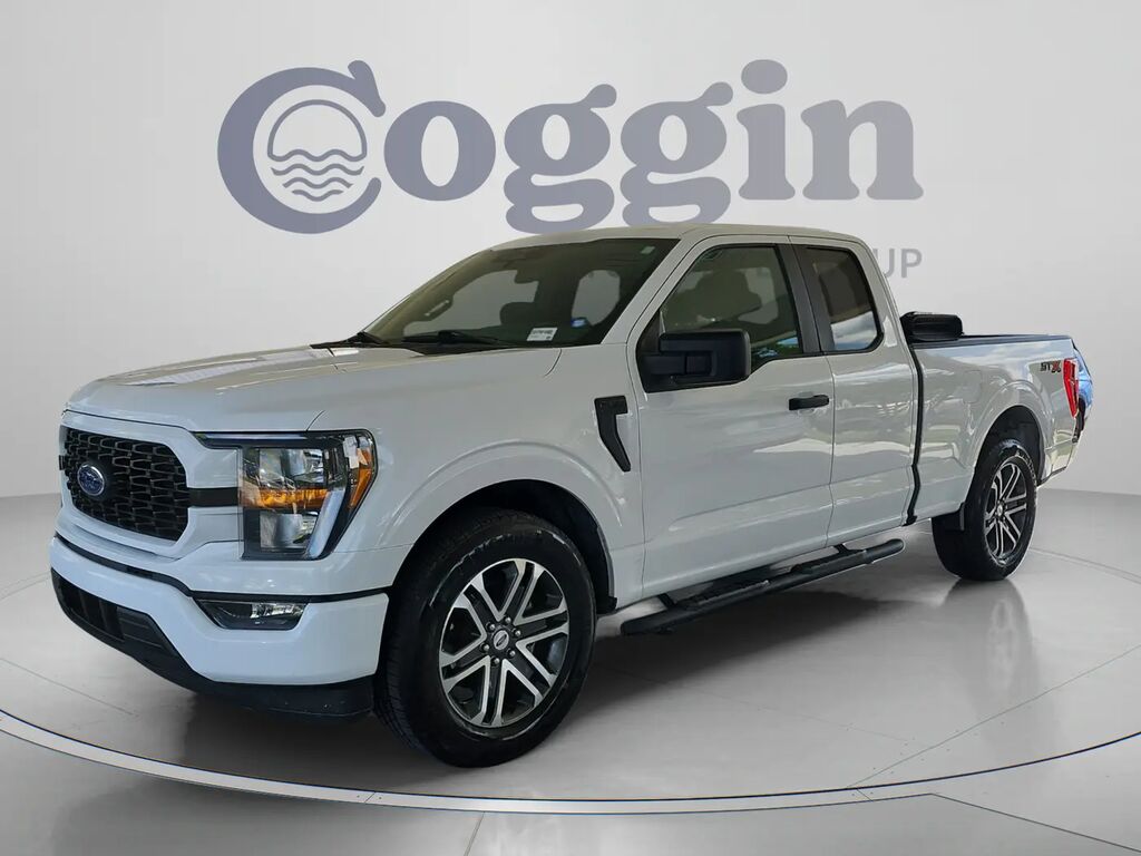 2023 Ford F-150 XL — photo 1 of 13