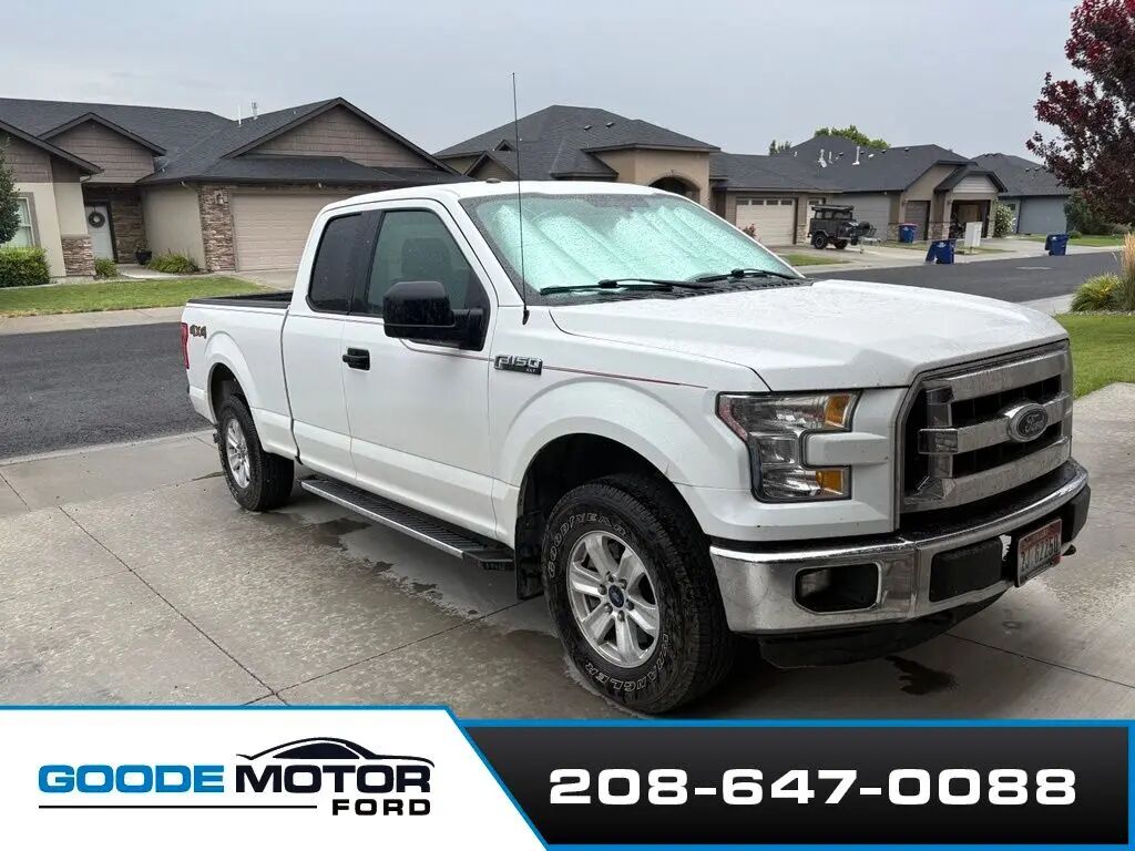 2015 Ford F-150 XLT — photo 1 of 4
