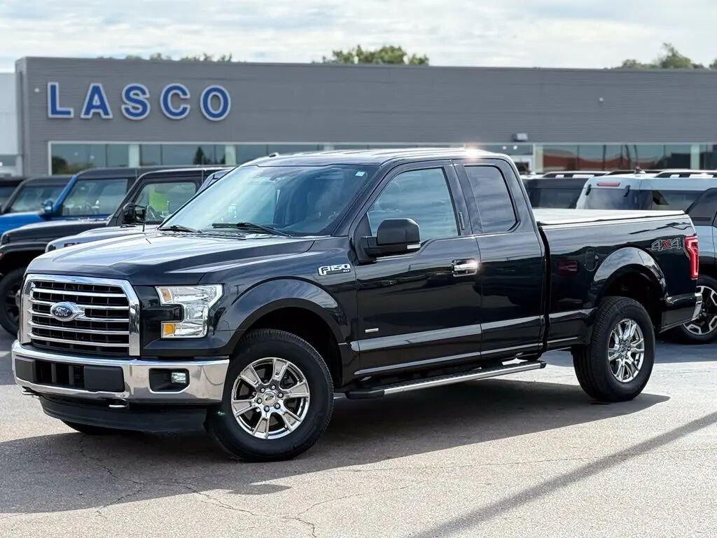 2015 Ford F-150 XLT — photo 1 of 13