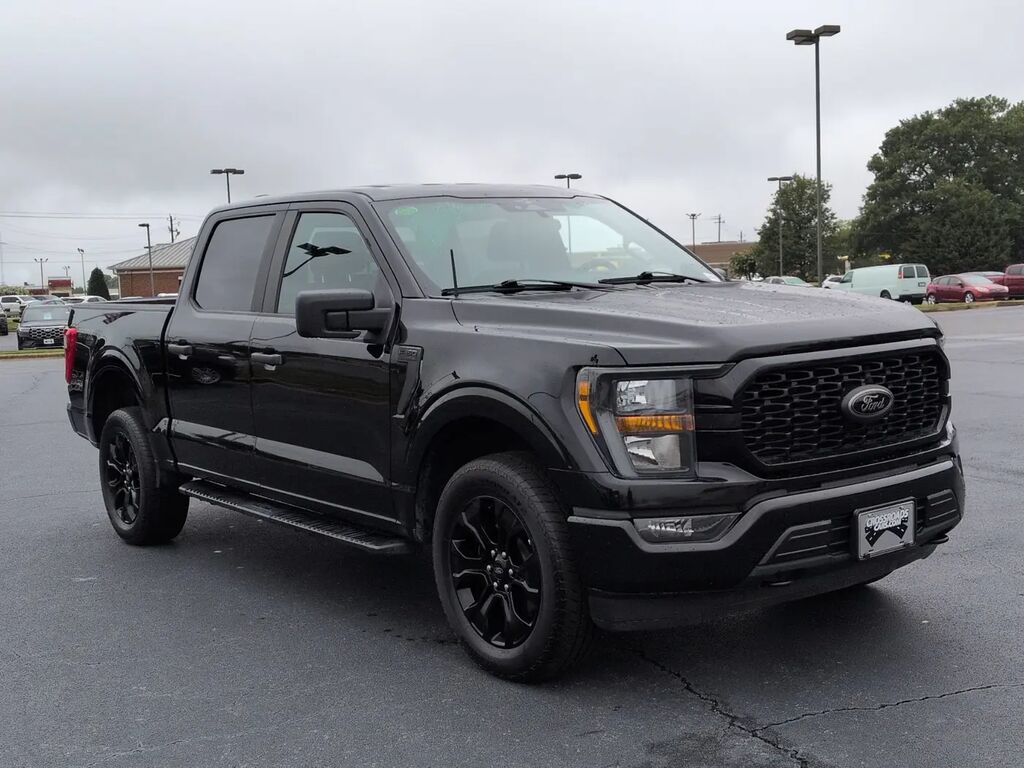 2023 Ford F-150 XL — photo 1 of 13