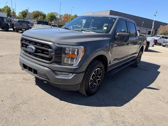 2021 Ford F-150 XLT — photo 1 of 12