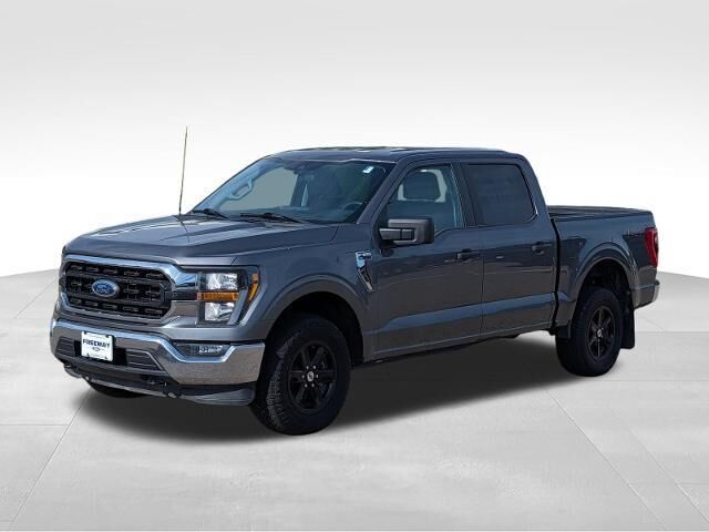 2023 Ford F-150 XLT — photo 1 of 14
