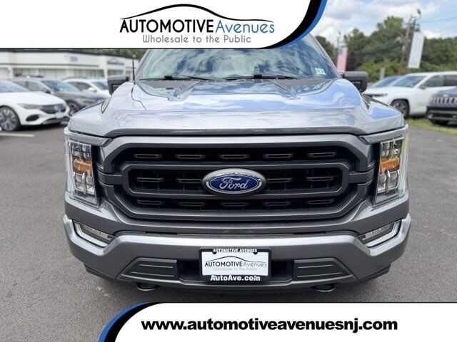 2022 Ford F-150 XLT 4WD SuperCrew 5.5' Box w/ 3.5L EcoBoost &amp; 20'' Wheels — photo 1 of 13