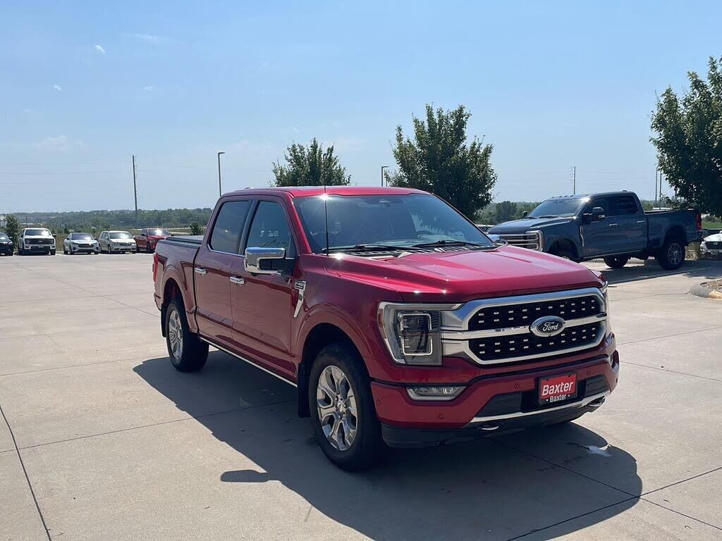 2023 Ford F-150 Platinum — photo 1 of 2