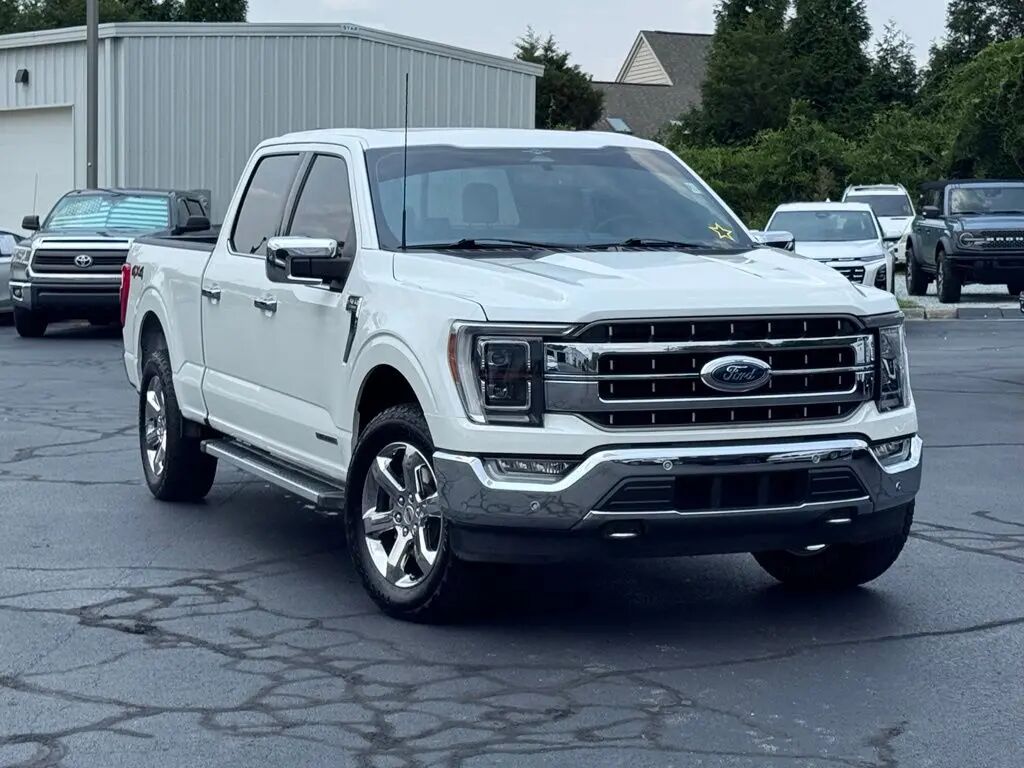 2023 Ford F-150 Lariat — photo 1 of 13