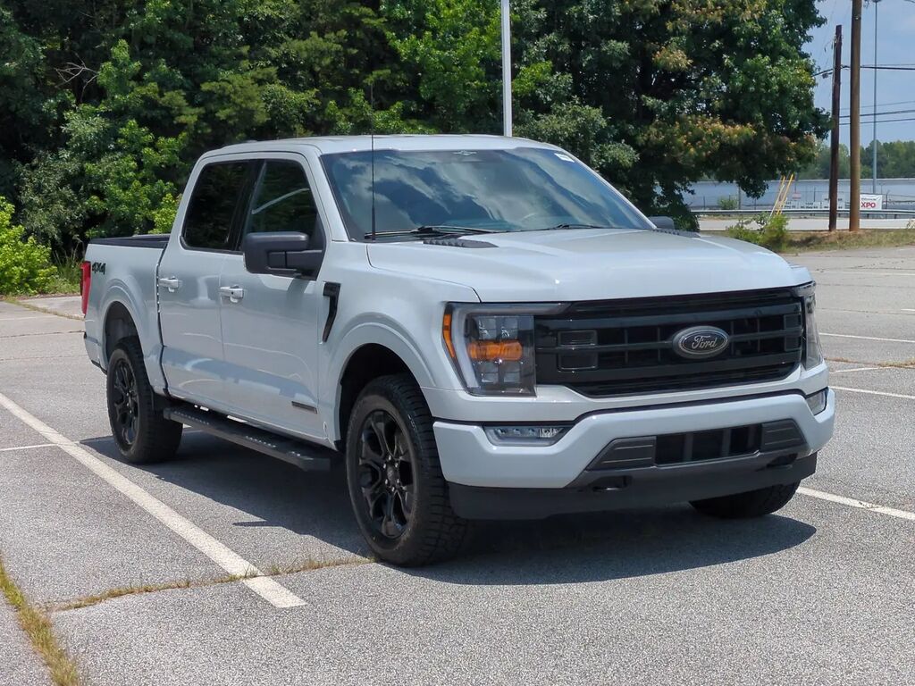 2023 Ford F-150 XLT — photo 1 of 13